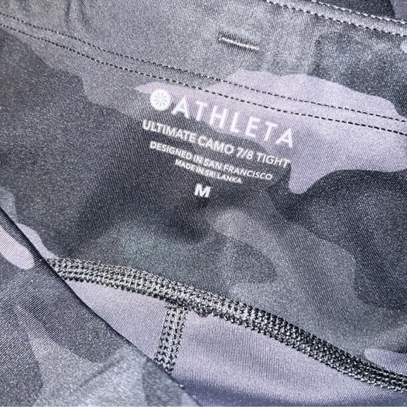 Athleta Ultimate Camo 7/8 Tight Medium - Picture 9 of 10